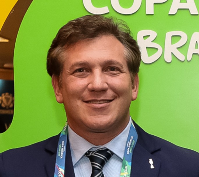 La Conmebol volvió al trabajo y define el futuro de los torneos.