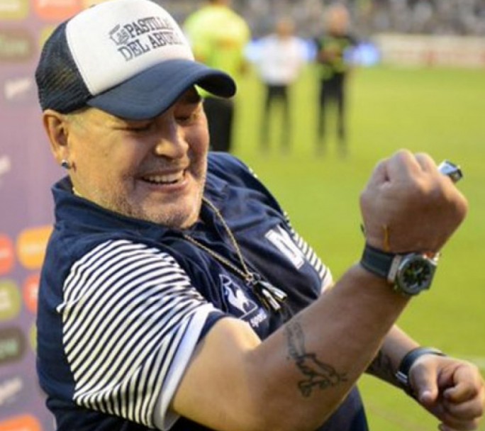 Maradona y Gimnasia, la historia detrás de una negociación con final feliz