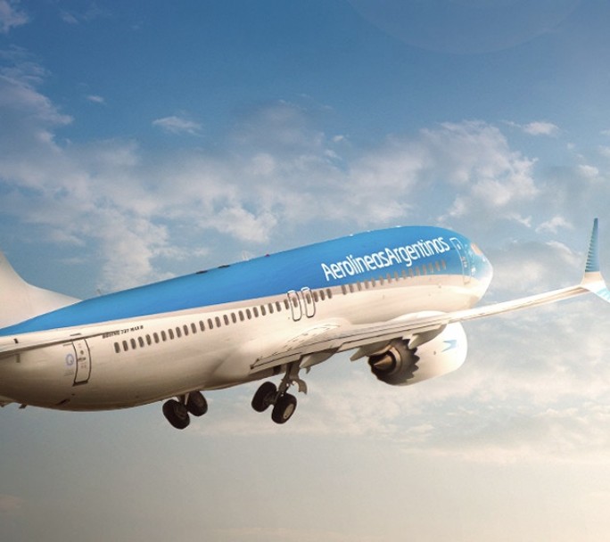Aerolíneas Argentinas anunció más de 65 vuelos internacionales y regionales para octubre