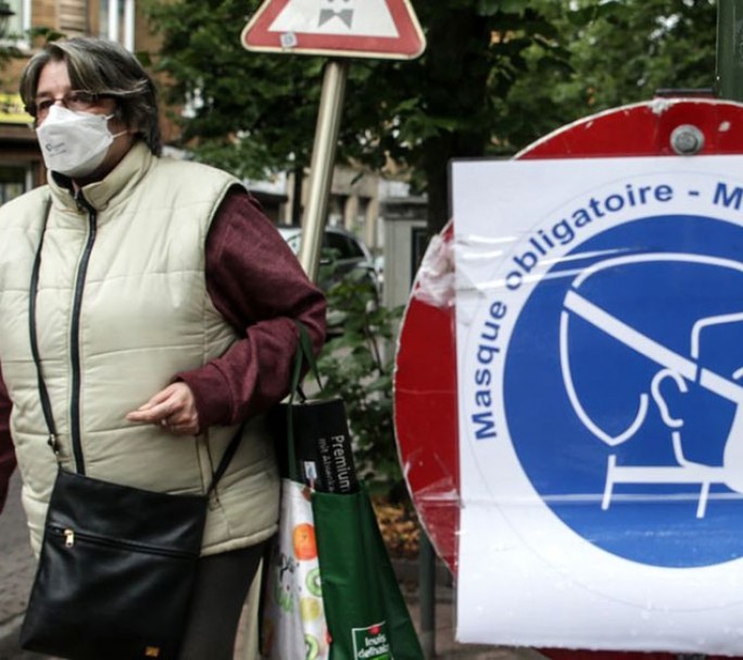 La OMS destacó la caída de casos, pero pidió no bajar la guardia