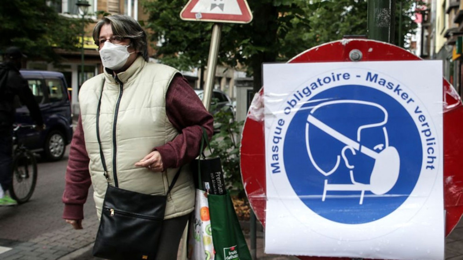 La OMS destacó la caída de casos, pero pidió no bajar la guardia