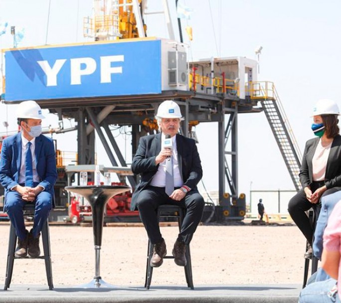 Alberto Fernández pondrá foco en "reconstruir YPF" porque el país la necesita "más viva y más fuerte"