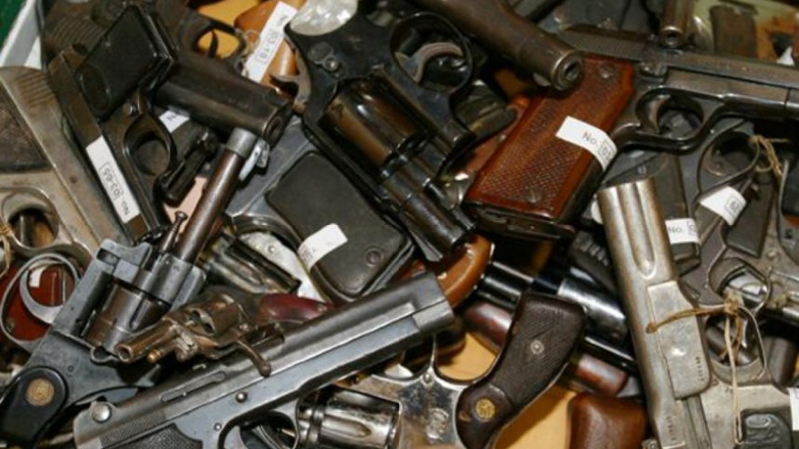 Se estima que hay entre 3 y 4 millones de armas sin papeles en la Argentina