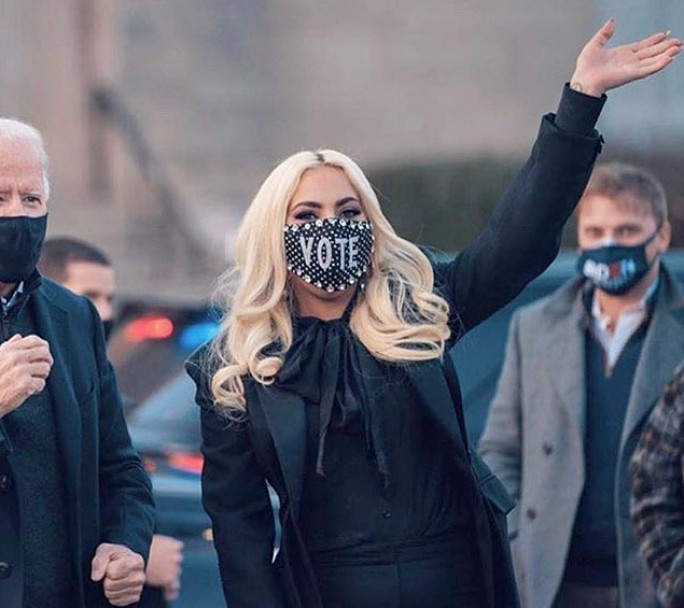 Lady Gaga disparó contra Trump en el cierre de campaña de Biden