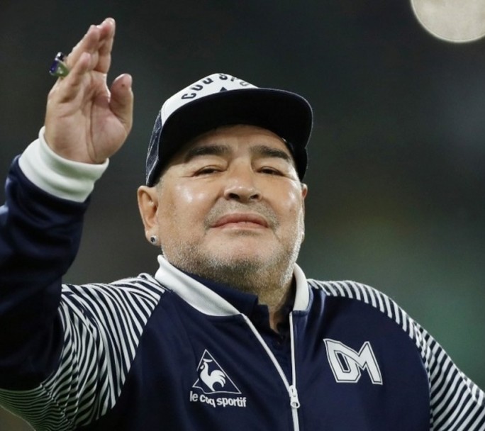 Hinchas de Gimnasia organizan una caravana para acompañar a Diego