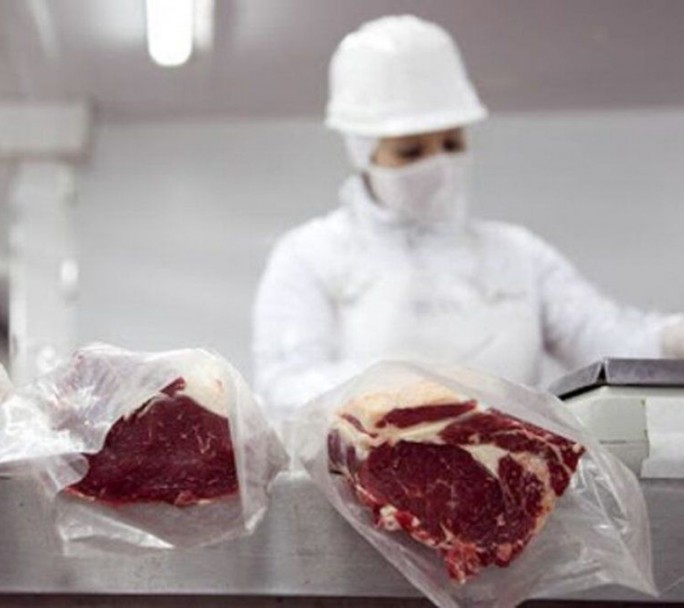 Hallan Covid-19 en un envío de carne argentina a China