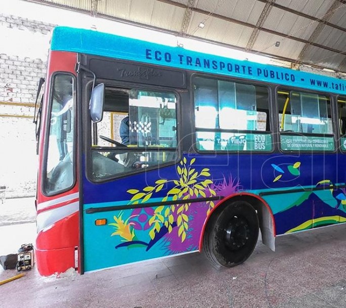 Seis colectivos funcionarán con combustible producido con aceite de cocina reciclado