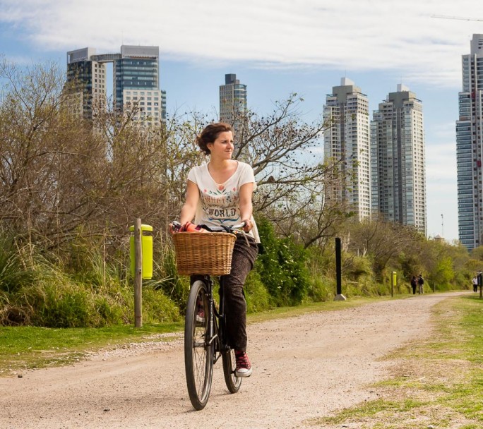 Desde la llegada de la pandemia, la bicicleta es el medio de transporte más usado en la Argentina