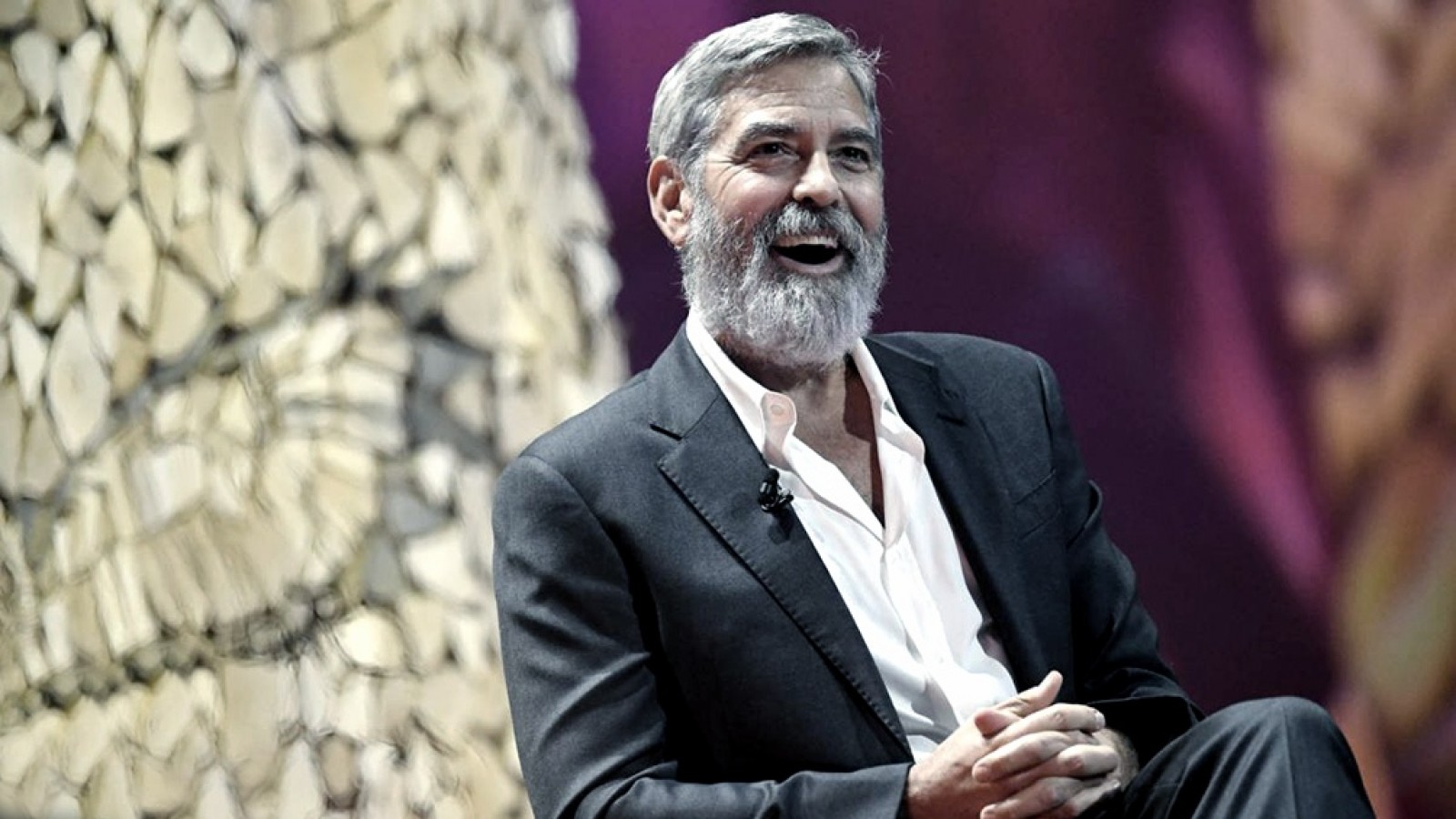 George Clooney le dio un millón de dólares a cada uno de sus amigos