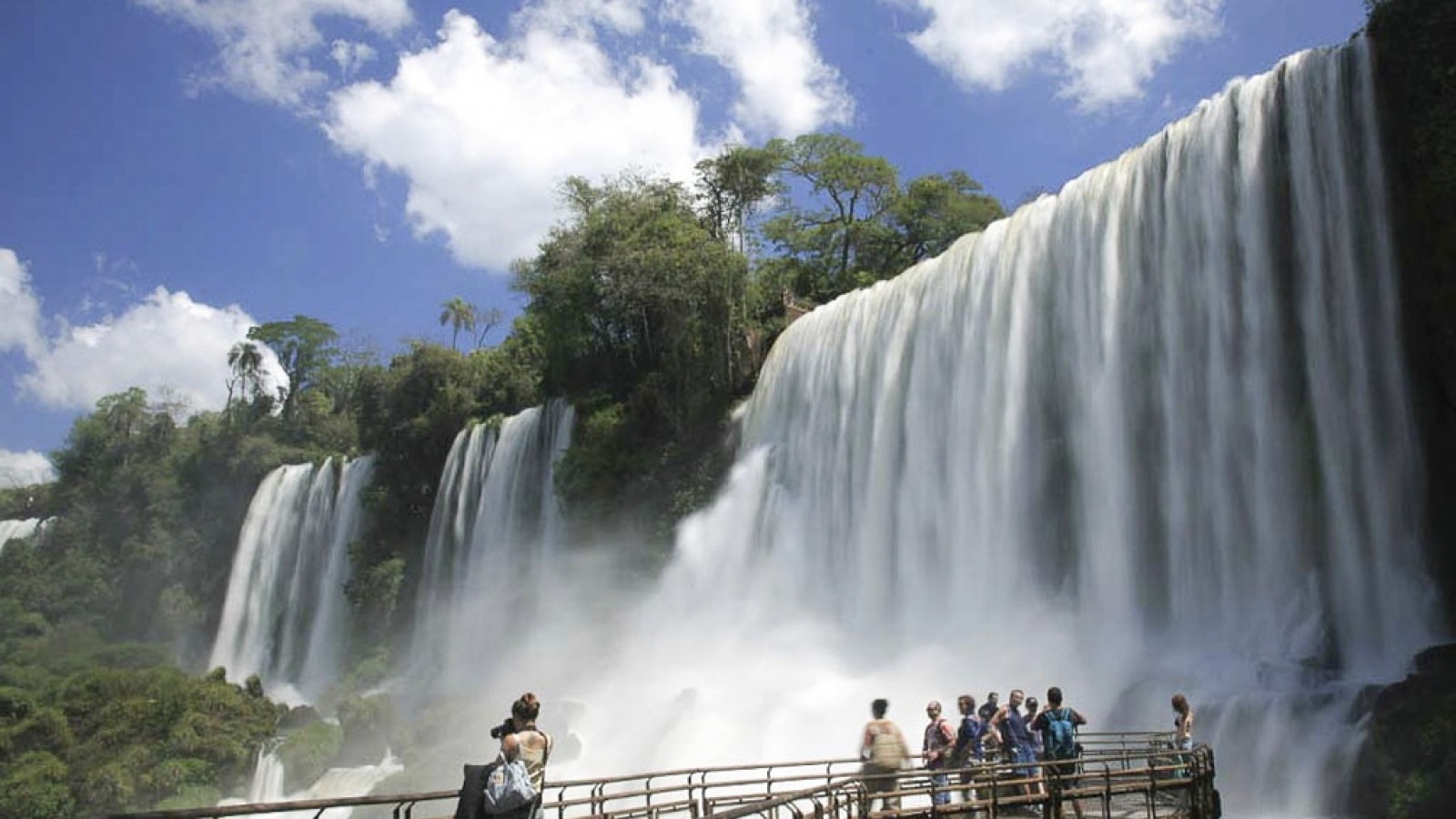 Habrá nueve fines de semana largos en 2021