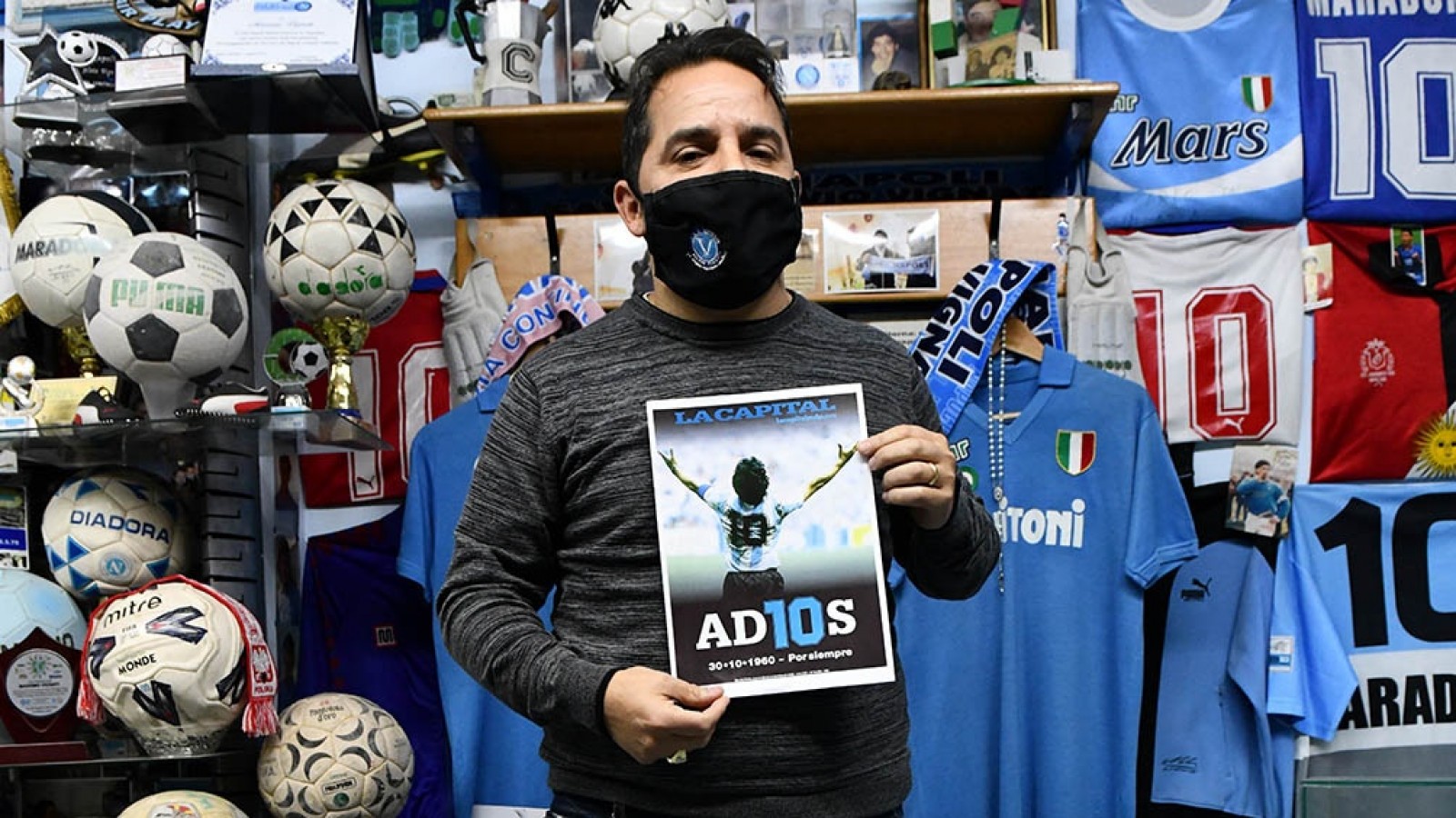 El "hermano" napolitano de Maradona que guarda su memoria en un museo