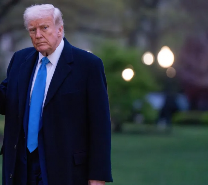 El presidente de EEUU , firmara el cambio de departamento de defensa, por departamento de guerra