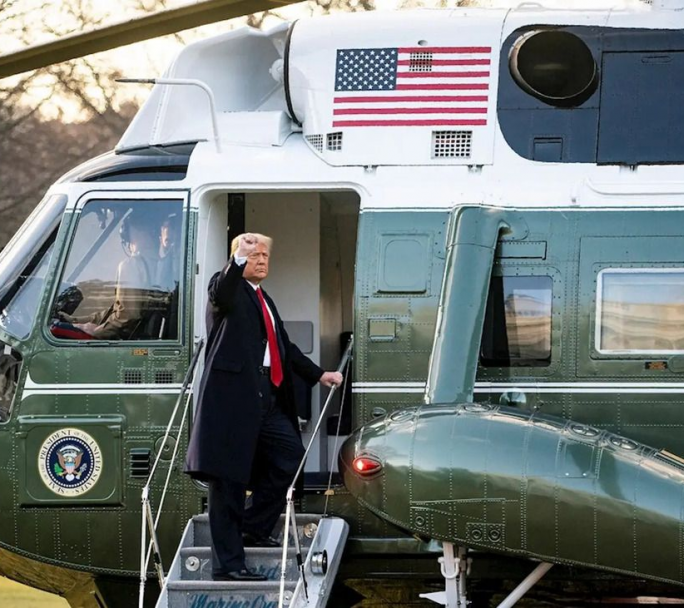 Donald y Melania Trump debieron trasbordar ante una falla hidráulica de su helicóptero