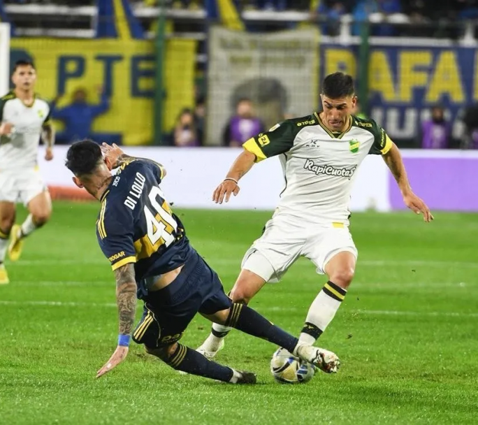 Boca perdio con Defensa y Justicia por 2 a 1 en Florencio Varela con doblete de Osorio