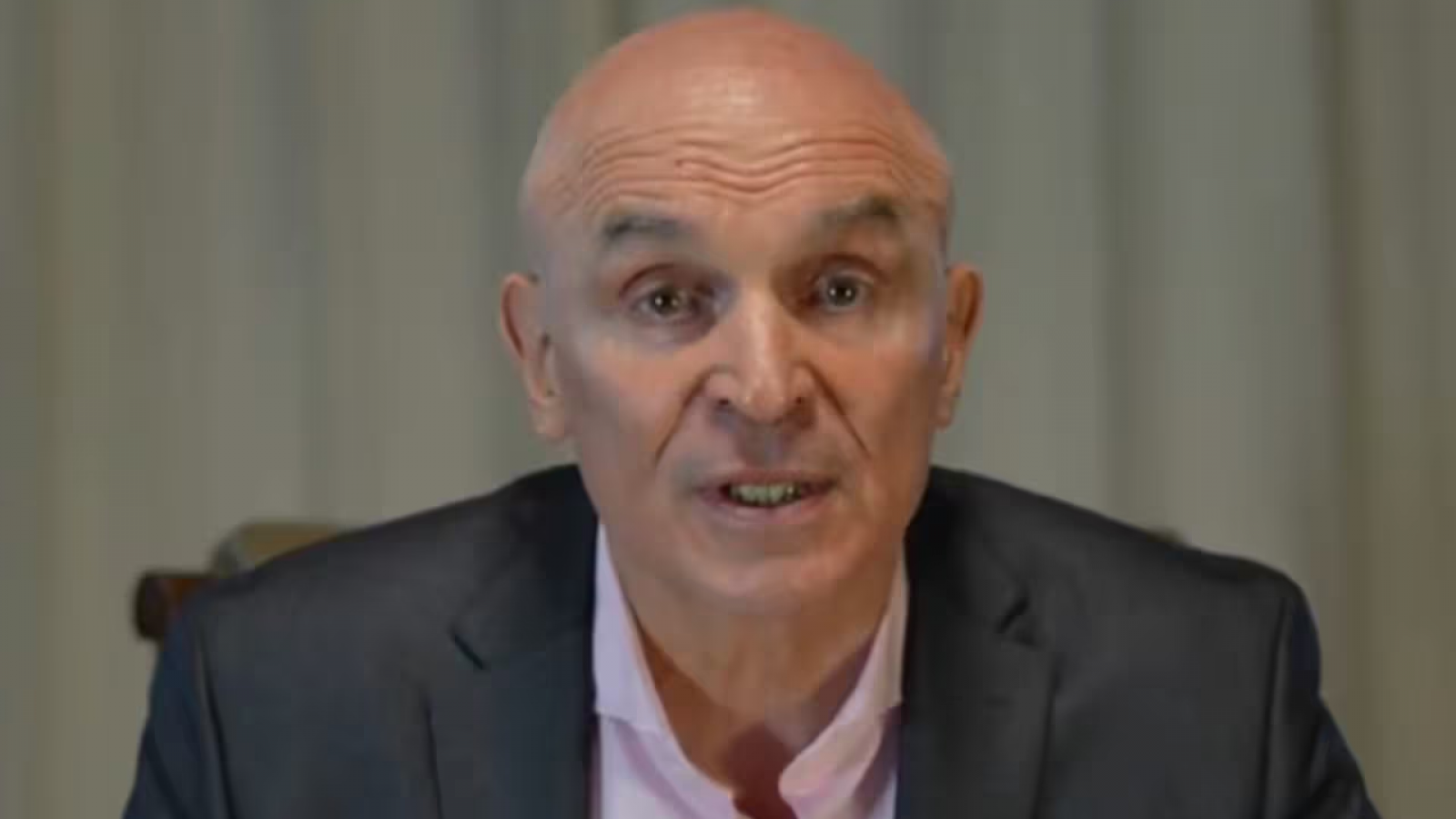 En medio del escandalocon Machado , Javier Mileinsalio a respaldar a Espert