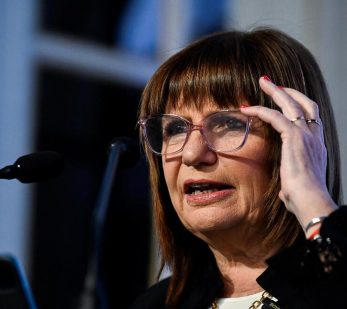 Para Bullrich los problemas con la boleta única se debe a que se bajo un candidato