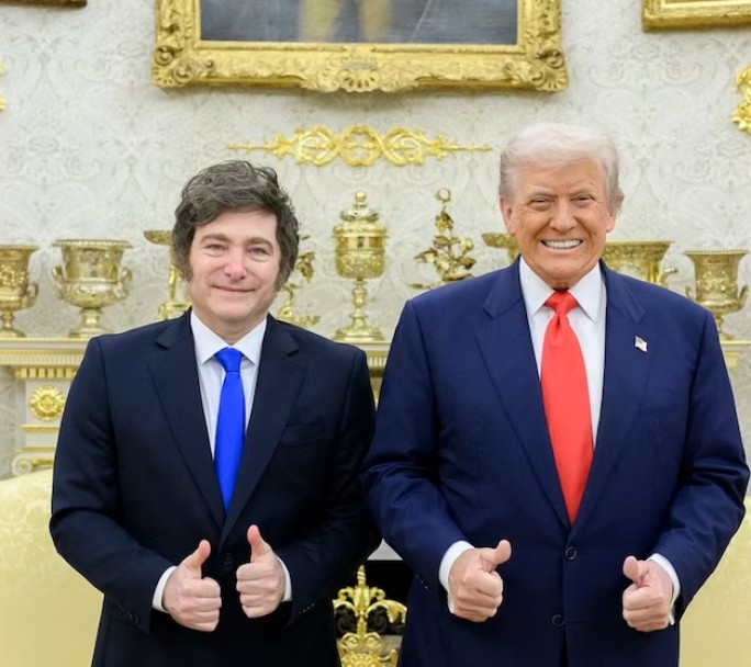 La advertencia de Trump sobre el respaldo financiero convulsionó la gira de Milei por EE. UU.