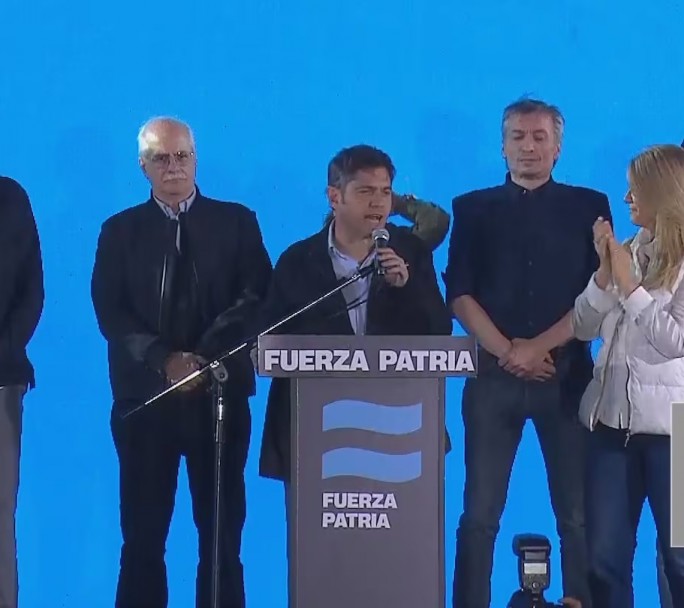 El llamativo gesto de Máximo Kirchner tras el ajustado resultado en la Provincia de Buenos Aires