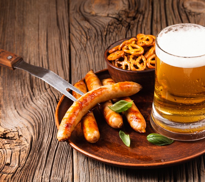 Salchichas, chucrut y cerveza en la Fiesta del Sabor Alemán