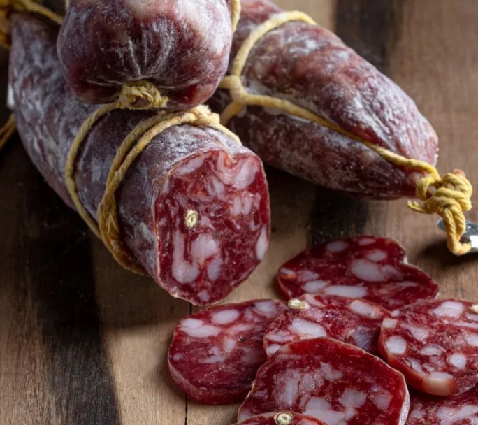 Tandil, en busca de un récord: elaborar el salame más largo del mundo