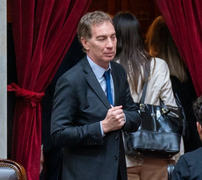 El "operador" del diálogo: Santilli intensifica negociaciones con gobernadores por el Presupuesto 2026 y reformas clave