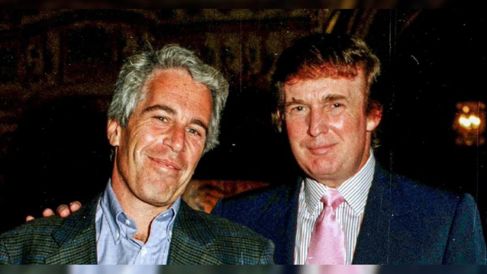 Correos filtrados vinculan al expresidente Trump con la red de Jeffrey Epstein