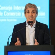 Caputo en la UIA: El Ministro defenderá la macro y pedirá inversiones a industriales que reclaman reformas
