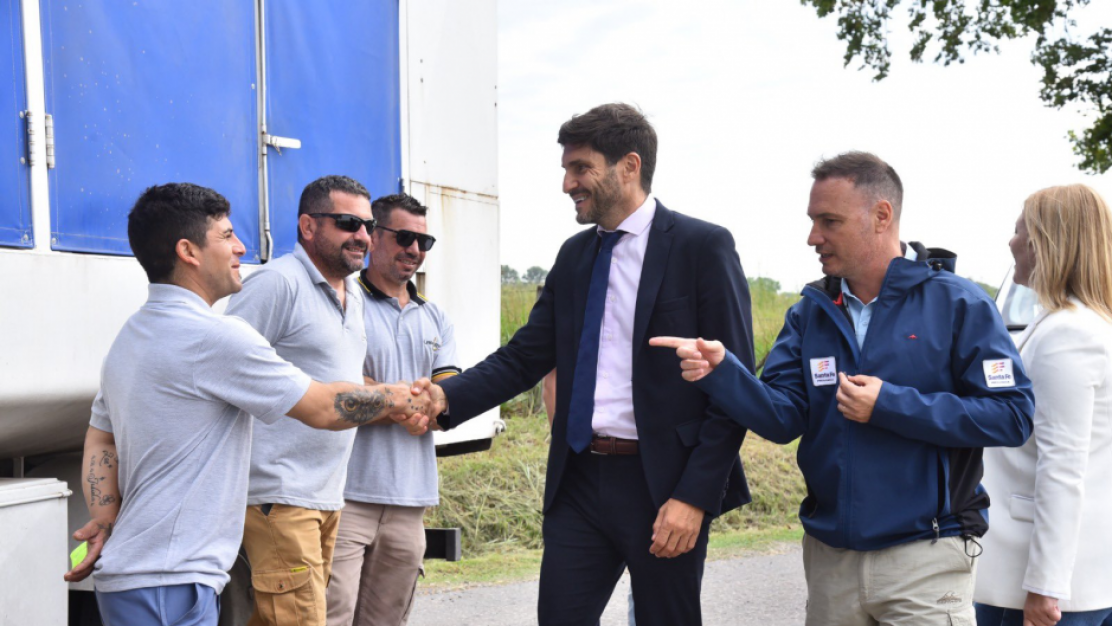 Pullaro anuncia obra millonaria para recuperar la costa central de Rosario