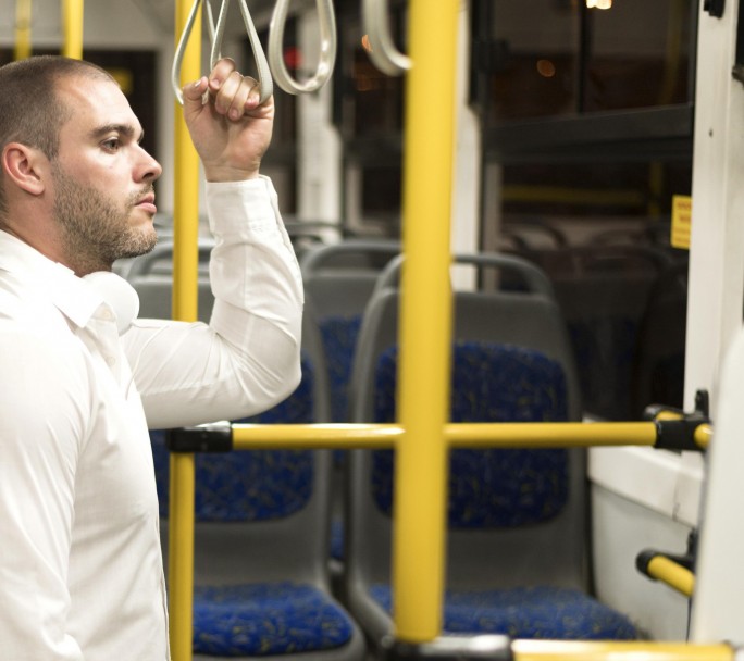 El boleto de colectivo en el AMBA aumenta casi 10% y el mínimo roza los $500