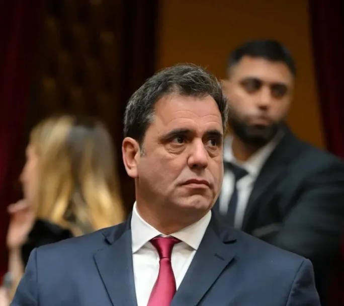 Milei designa a Lisandro Catalán en YPF con un salario de 140 millones por mes