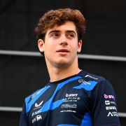 Colapinto reveló qué piloto llevaría para ver un clásico de Boca en La Bombonera