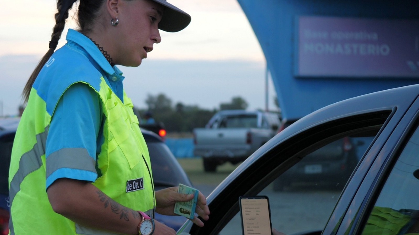 La multa millonaria que puede recibir un conductor si presenta una licencia trucha en Buenos Aires