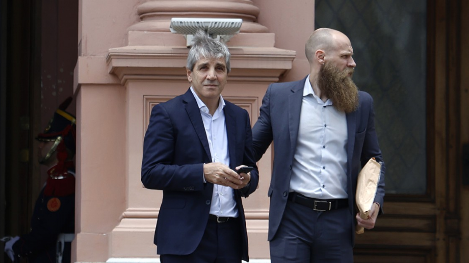 Reserva en rojo y deuda en alza: así ve Barclays la delicada situación económica de la Argentina