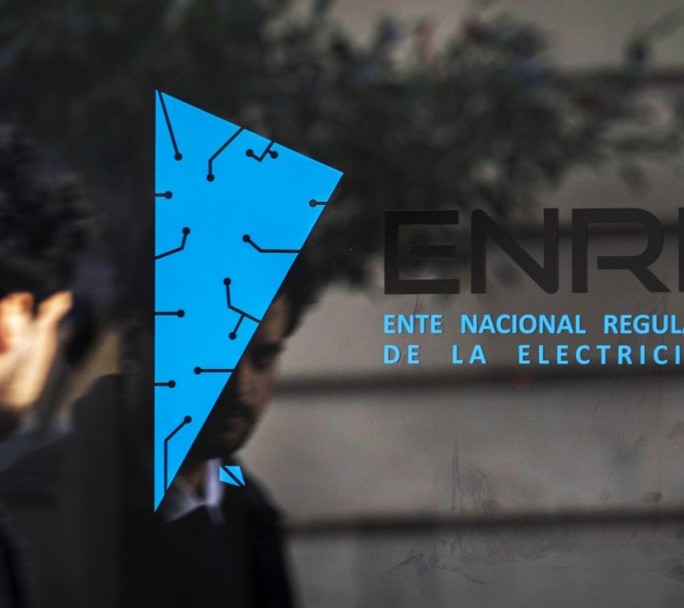 Multas más duras y precisas: El ENRE cambia las reglas para sancionar a Edenor y Edesur