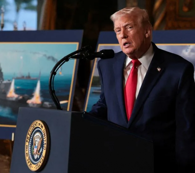 Trump intenta esquivar preguntas sobre los archivos de Epstein en medio de la polémica por su contenido