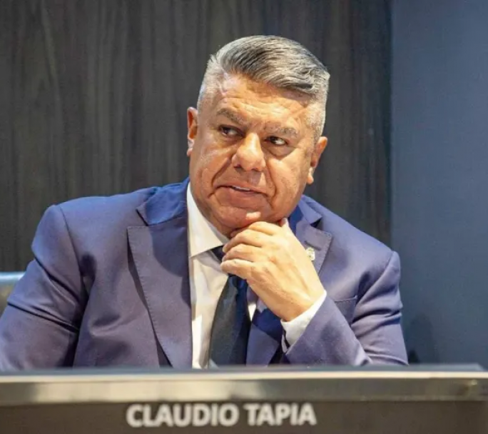 Investigación revela desvíos de más de USD 40 millones desde una cuenta vinculada a la AFA