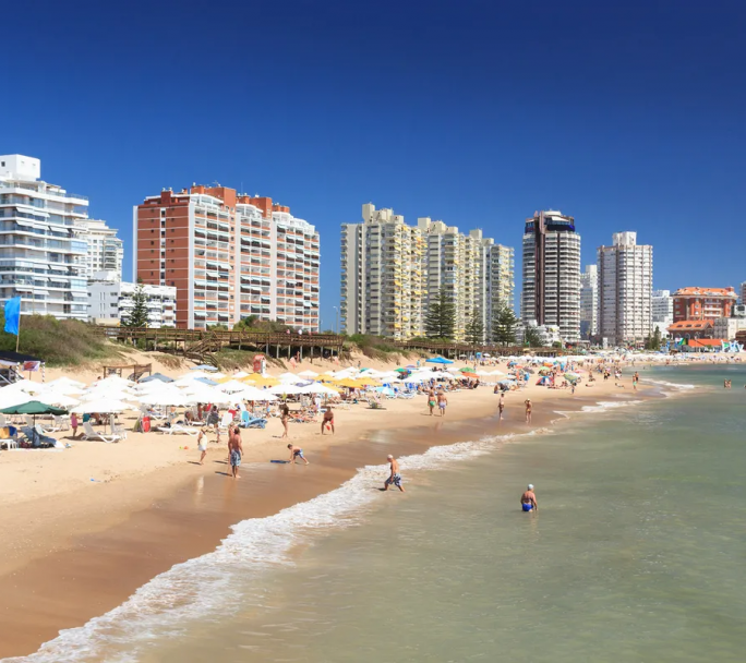 Punta del Este 2026: cuánto cuesta comer afuera y llenar el tanque en plena temporada