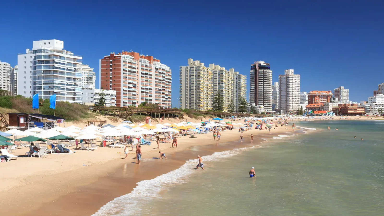 Punta del Este 2026: cuánto cuesta comer afuera y llenar el tanque en plena temporada