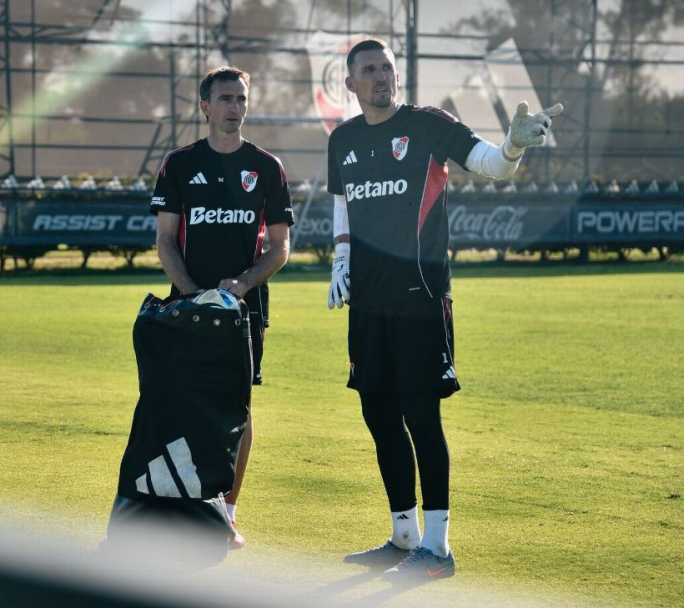 Franco Armani se lesionó en la pretemporada de River y preocupa al cuerpo técnico