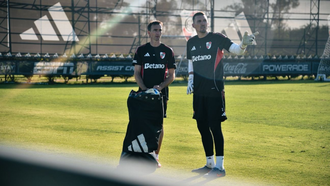 Franco Armani se lesionó en la pretemporada de River y preocupa al cuerpo técnico