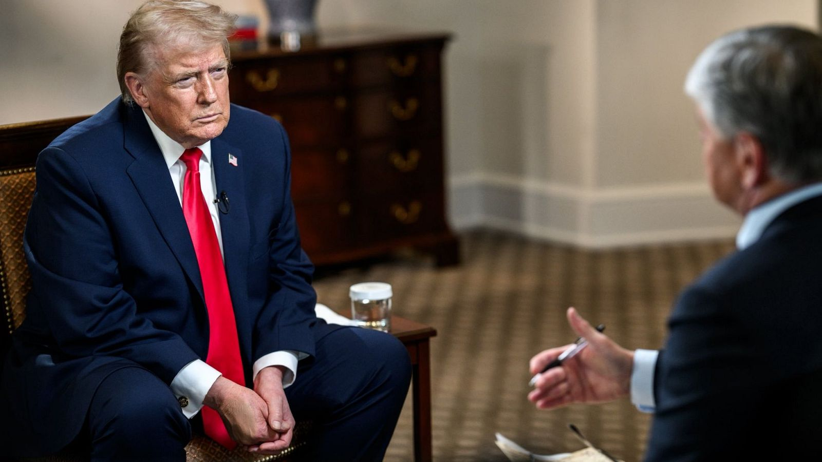 Trump anuncia ataques terrestres contra los cárteles que "controlan México"