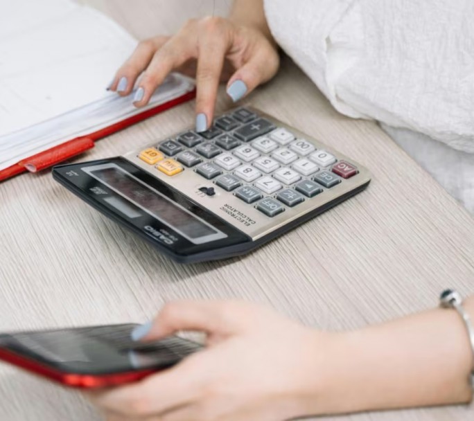 Con el IPC de diciembre, Ganancias y Monotributo suben un 14%