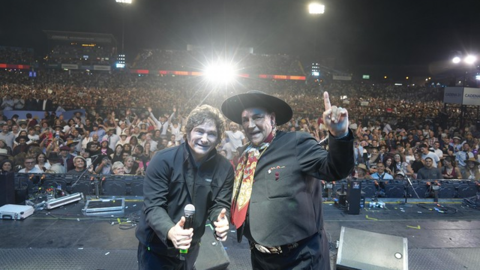 El Chaqueño Palavecino explicó por qué invitó a Milei a cantar en Jesús María