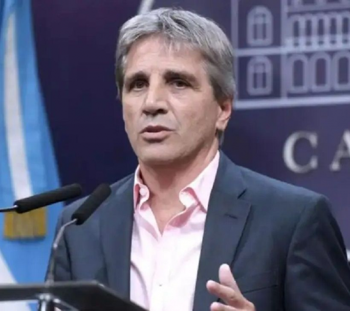 Luis Caputo: "Queremos seguir bajando impuestos porque todavía son altos y distorsivos"