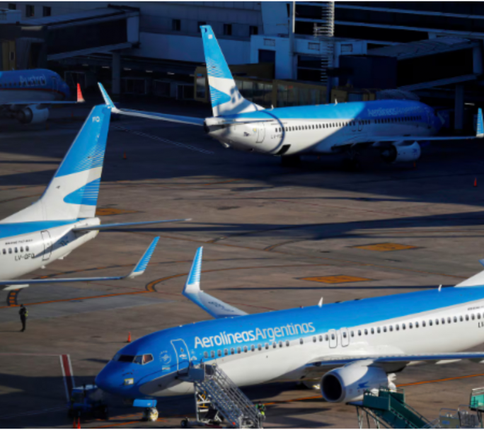 Caos aéreo: más de 400 vuelos afectados y tensión en el sector aerocomercial