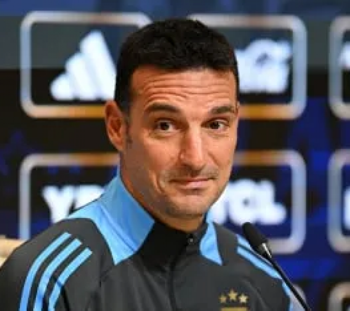Scaloni prepara una sorpresa en la Selección y lo adelantó Gastón Edul