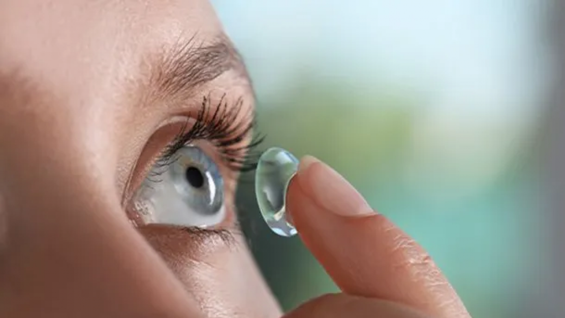 ANMAT prohibió lentes de contacto y productos ópticos sin habilitación