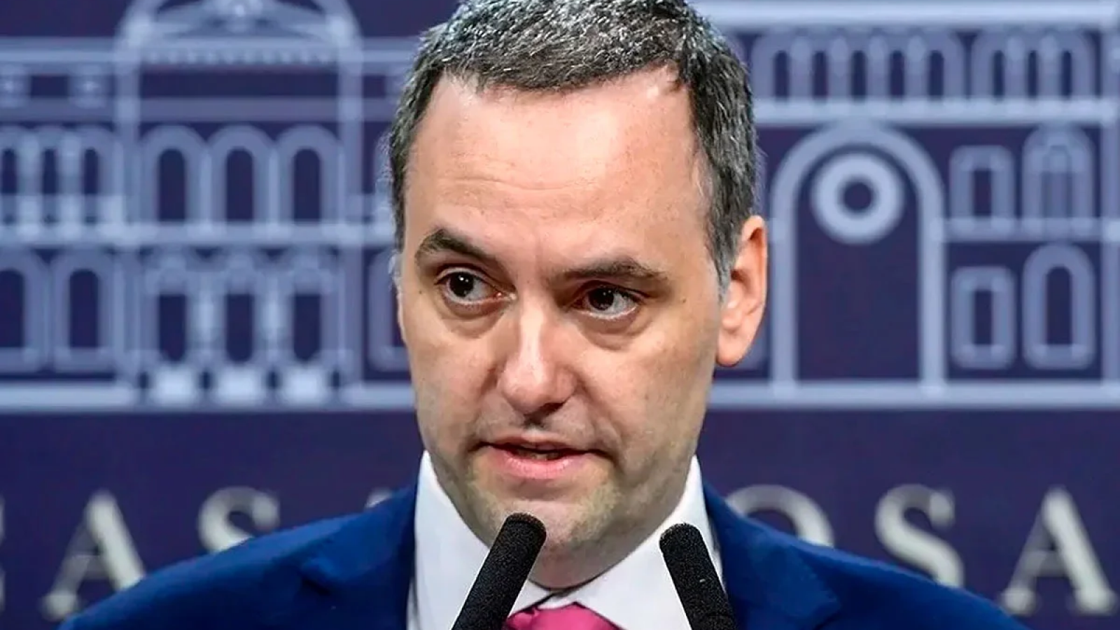 Interna en el Gobierno: crecen dudas sobre la continuidad de Manuel Adorni