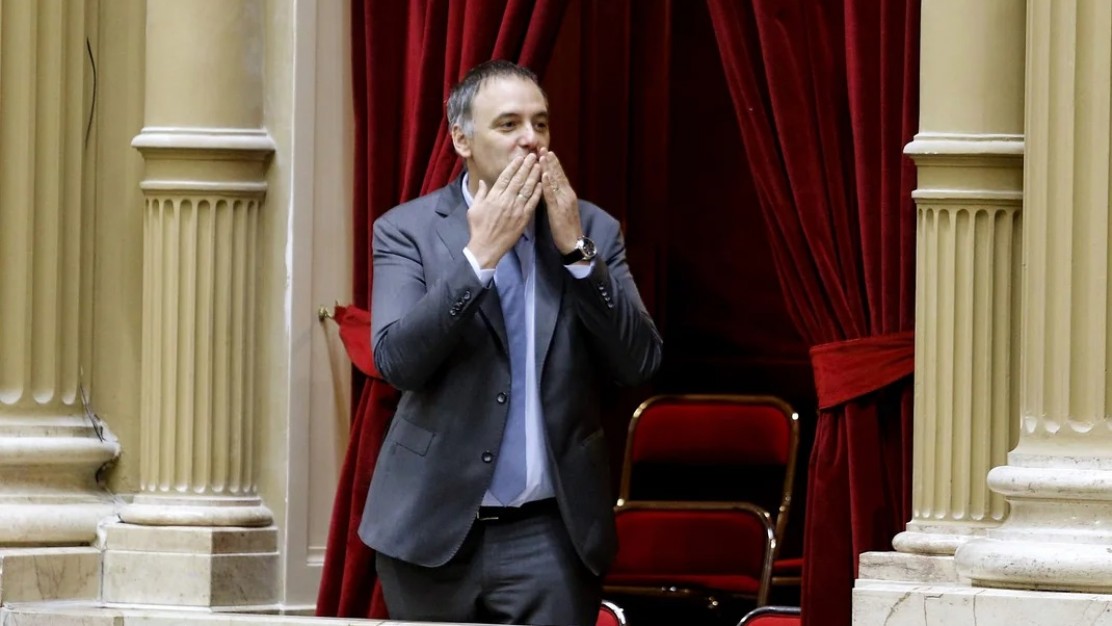 Adorni compró un departamento de USD 230.000 con una hipoteca "fantasma"