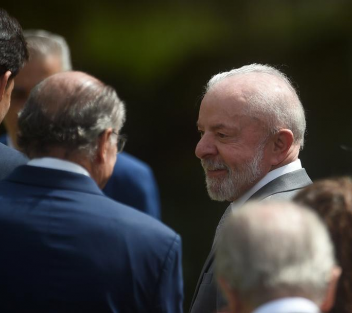 Lula confirma a Geraldo Alckmin como vice y se lanza por la reelección en Brasil